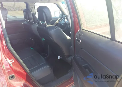 2015 Jeep Patriot High Altitude Edition из США, поврежденный, VIN 1C4NJPFA8FD246761